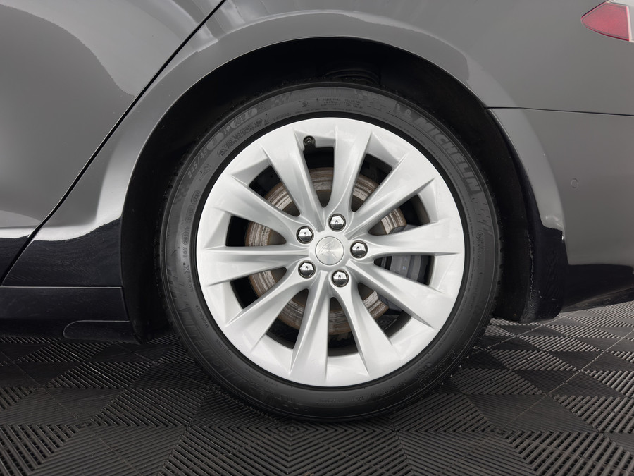 Tesla Model S 75D Base