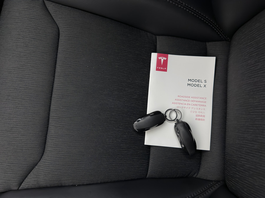 Tesla Model S 75D Base