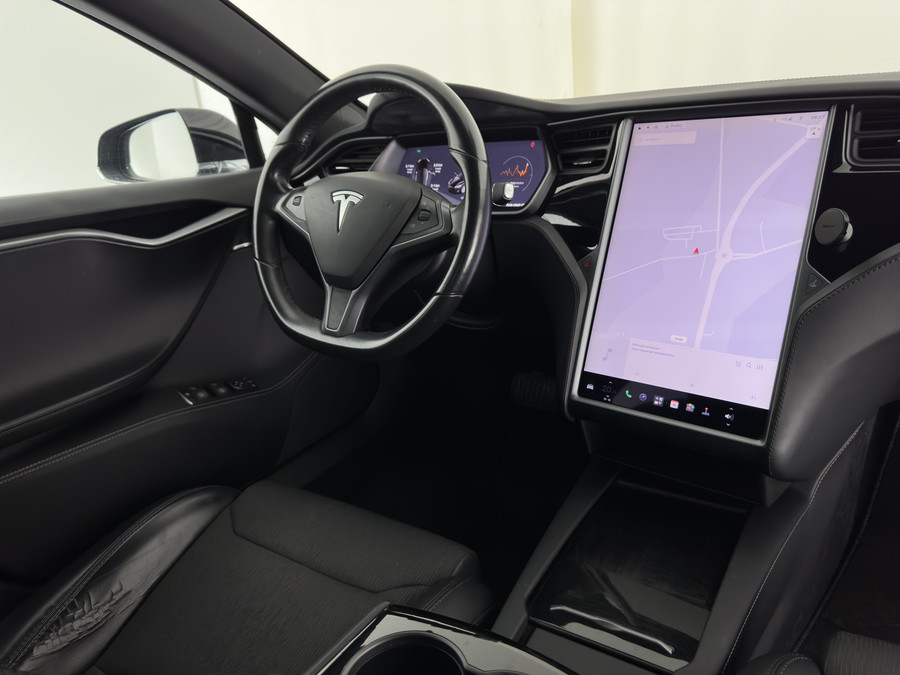 Tesla Model S 75D Base