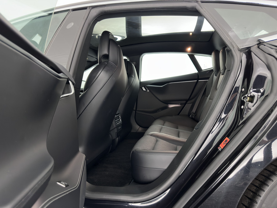 Tesla Model S 75D Base
