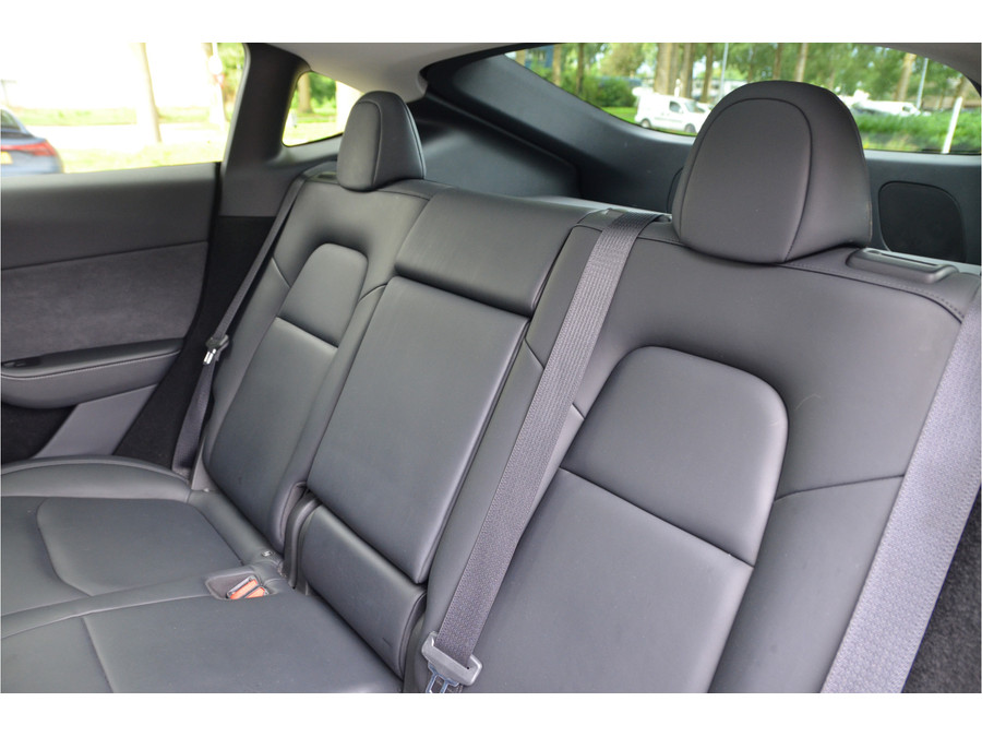 Tesla Model Y Long Range AWD 75 kWh
