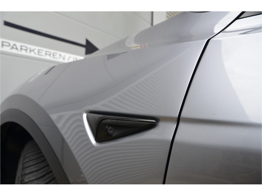 Tesla Model Y Long Range AWD 75 kWh