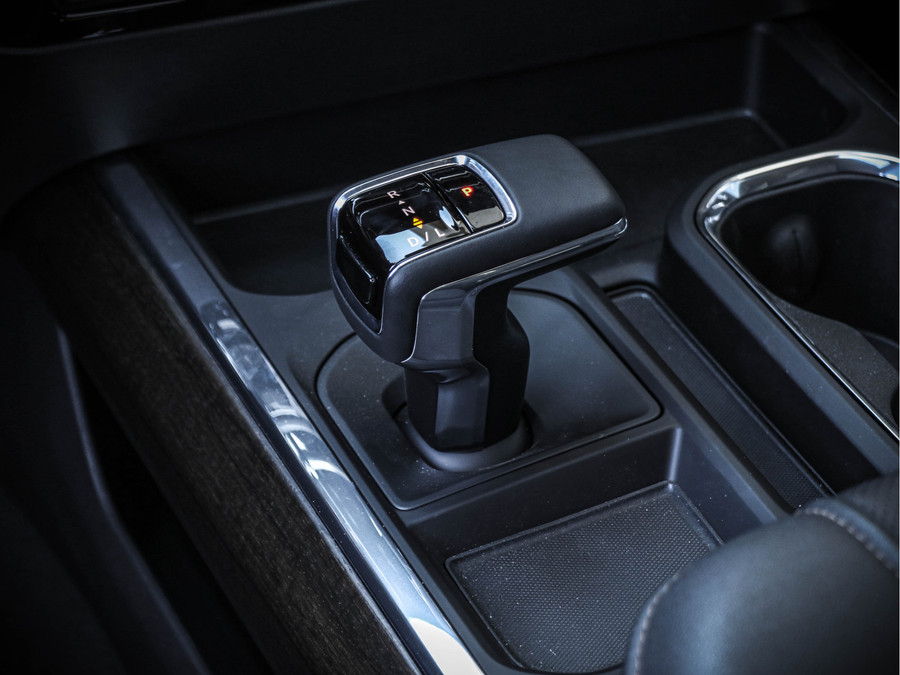 Chevrolet Silverado 1500 High Country | Black Ops Dark Ash M | Nieuw geleverd