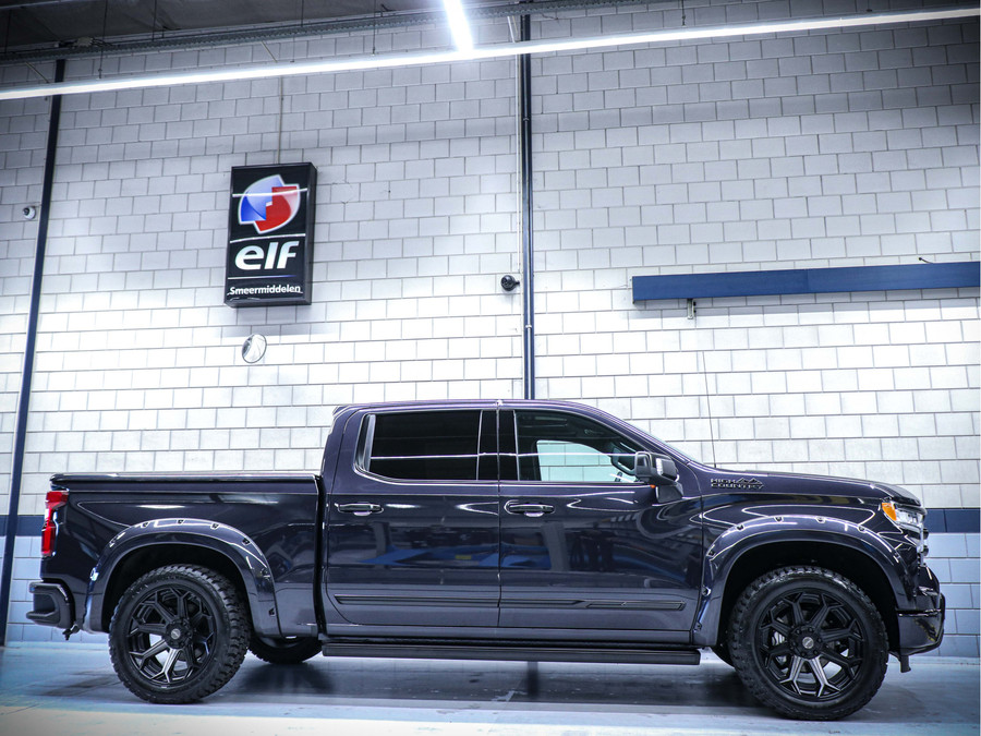 Chevrolet Silverado 1500 High Country | Black Ops Dark Ash M | Nieuw geleverd