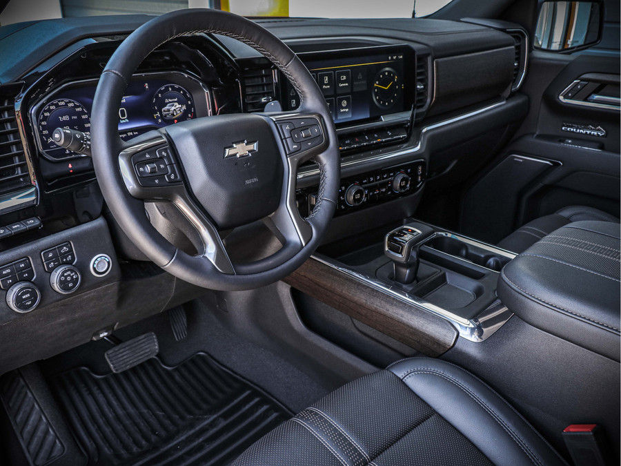 Chevrolet Silverado 1500 High Country | Black Ops Dark Ash M | Nieuw geleverd