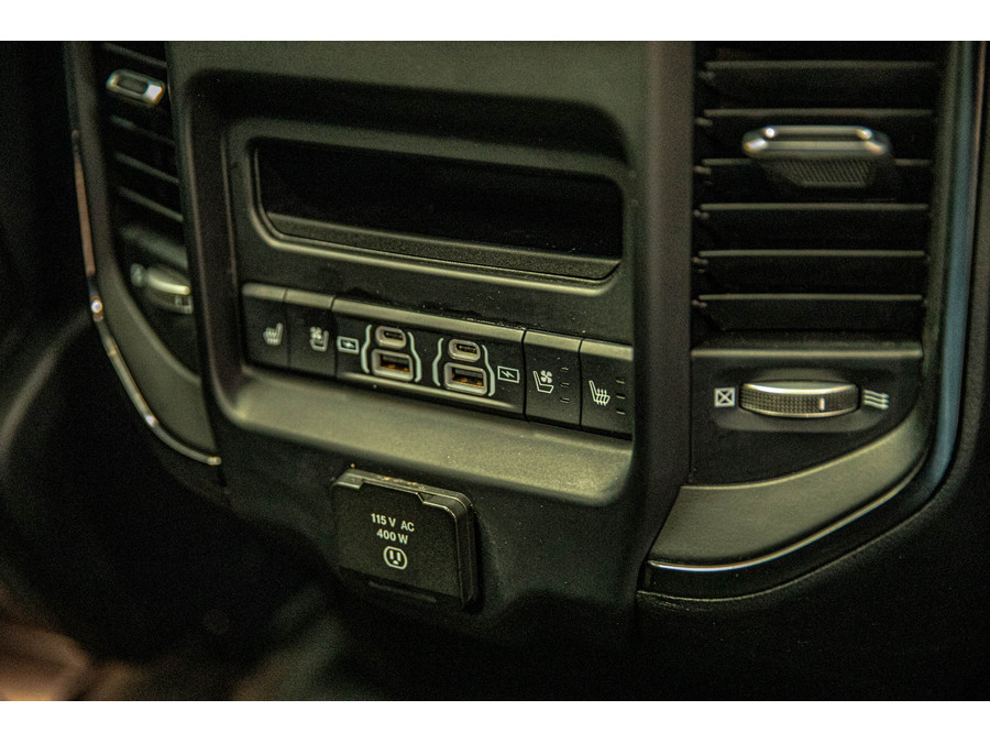 Dodge RAM 1500 5.7 V8 4x4 Crew Cab Limited