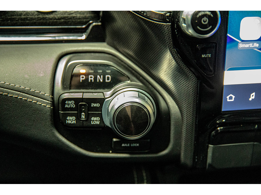 Dodge RAM 1500 5.7 V8 4x4 Crew Cab Limited