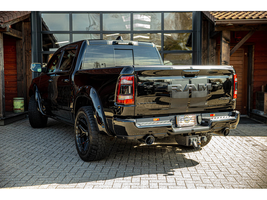 Dodge RAM 1500 5.7 V8 4x4 Crew Cab Limited
