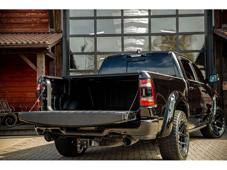 Dodge RAM 1500 5.7 V8 4x4 Crew Cab Limited