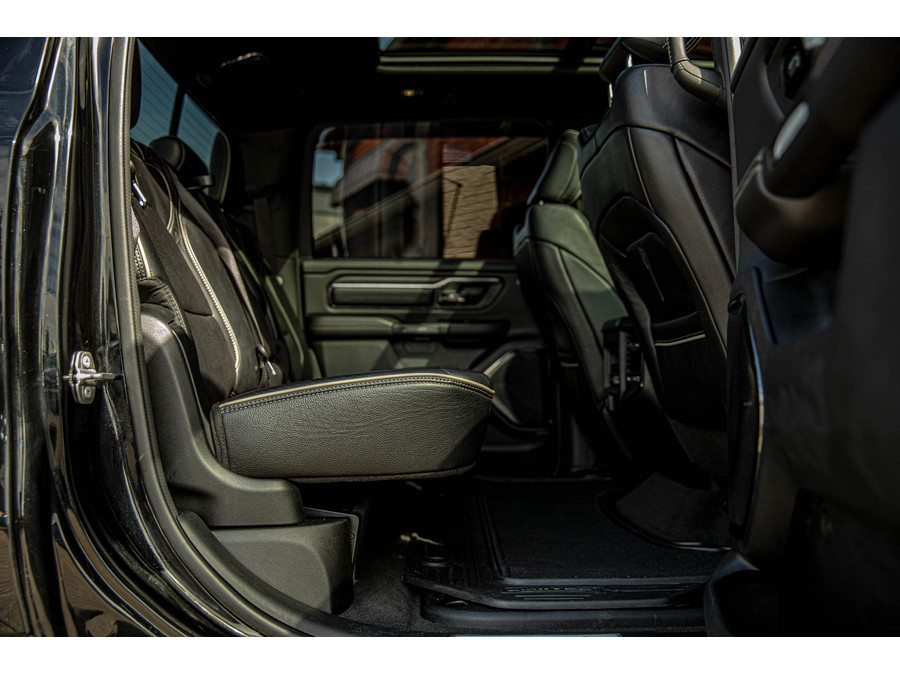 Dodge RAM 1500 5.7 V8 4x4 Crew Cab Limited