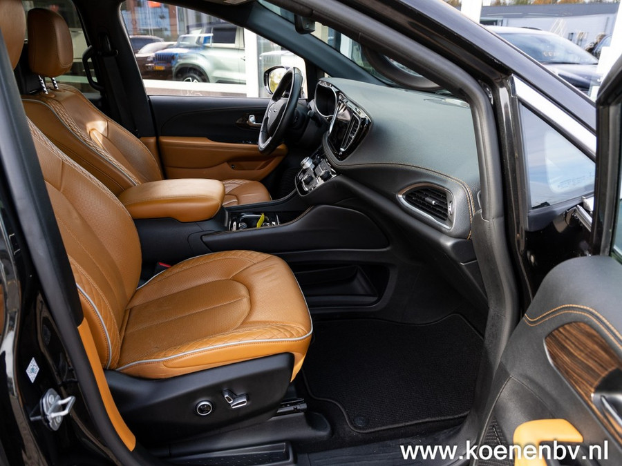 Chrysler Pacifica 3.6 V6 Plug-In Hybrid Pinnacle PANO / LEER / ADAPT. CRUISE