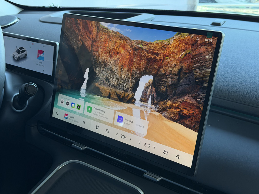 Geely Starray EM-i MAX+ PHEV LONG RANGE NIEUWE AUTO | 29,8 kWh ACCU | 136 KM WLTP | PANORAMADAK | STOELVERWARMING/KOELI