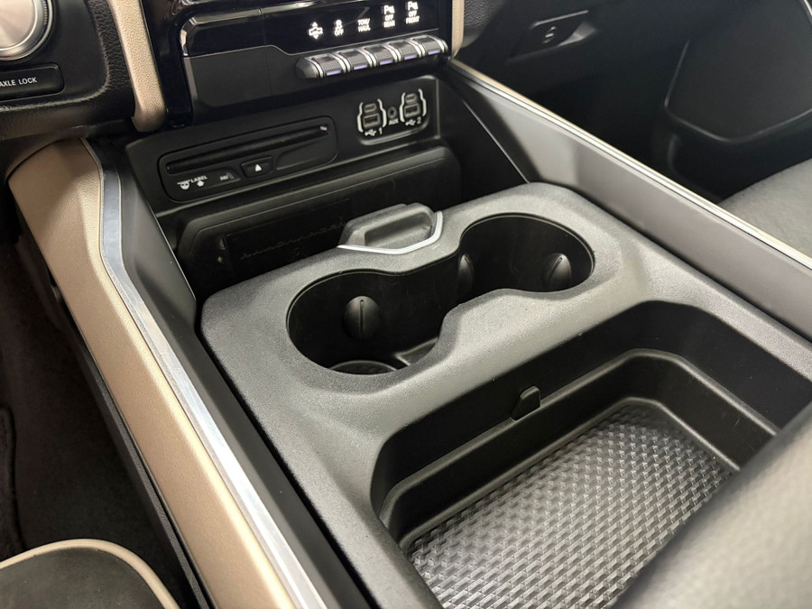 Dodge RAM 1500 5.7 V8 Widebody Full Options incl LPG deksel