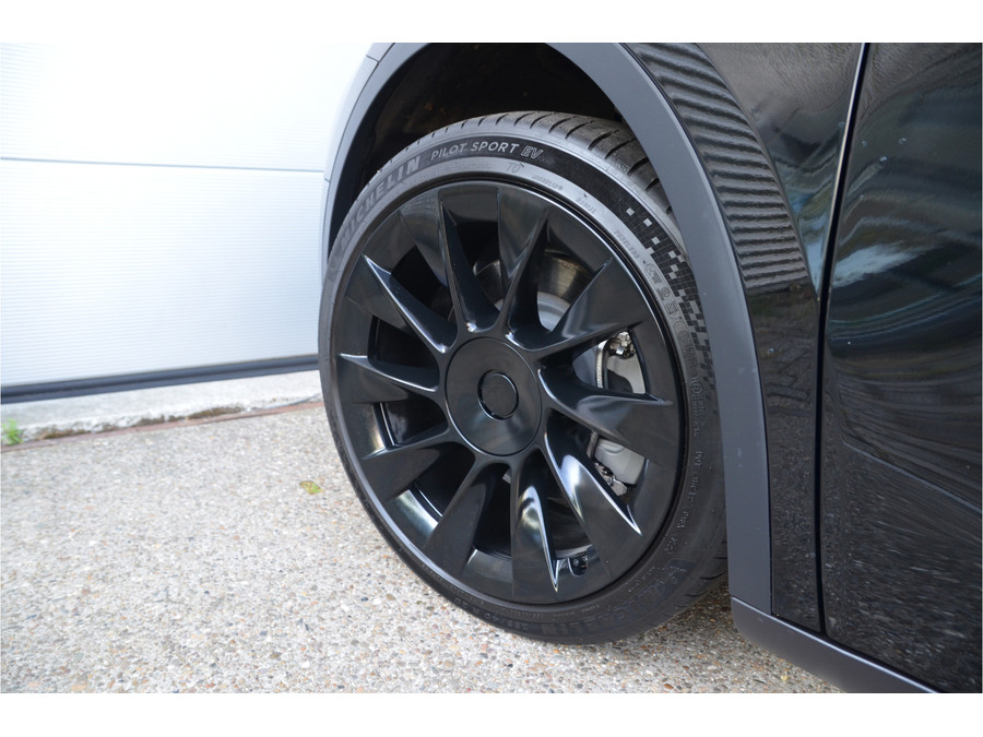 Tesla Model Y RWD 58 kWh