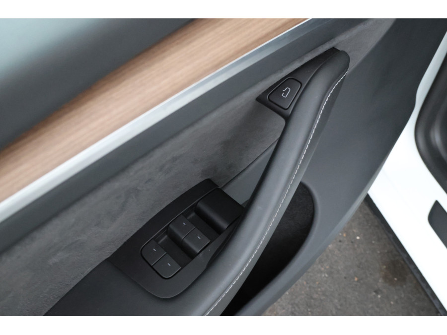 Tesla Model Y Long Range AWD 75 kWh