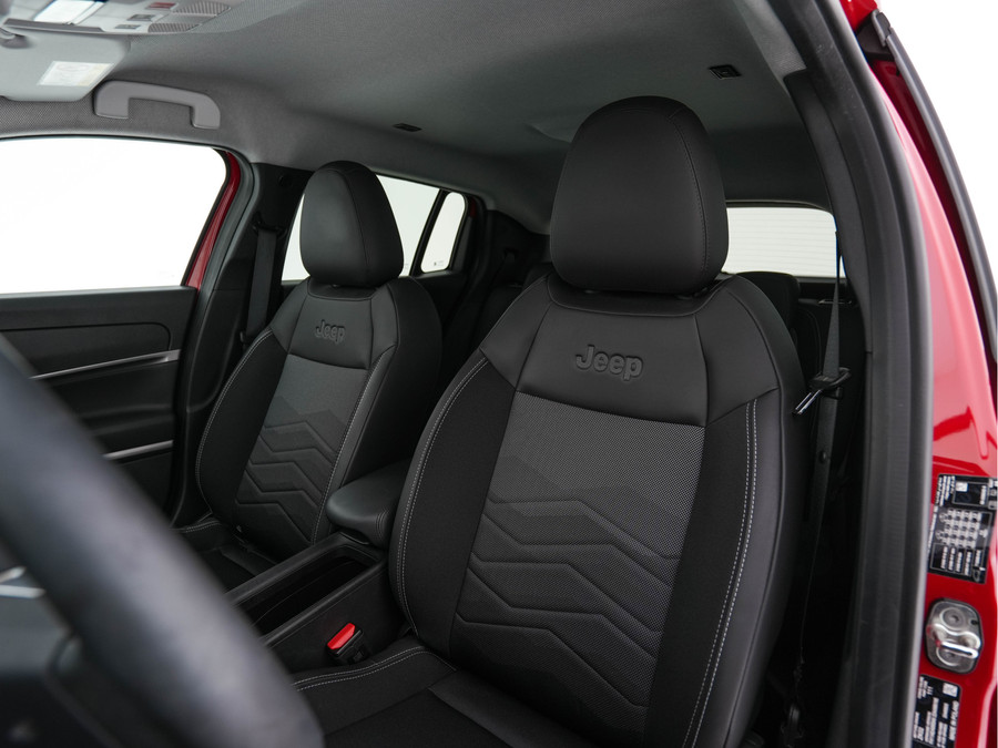 Jeep Avenger Summit 54 kWh [ 3-Fase ] {SOH-95%}