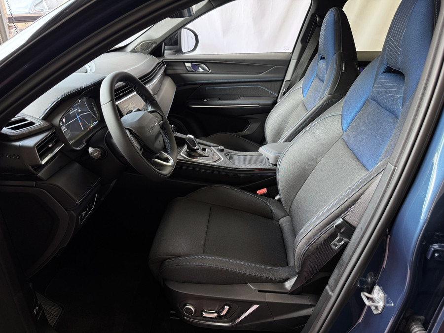 Lynk & Co 01 ✅1.5 261 PK NIEUWE AUTO ✅ 2025 / STOEL VERW. 1.5 261 PK ZWARTE HEMEL 360CAM