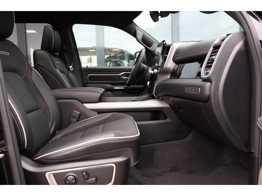 Dodge RAM 1500 3.0 SST LARAMIE SPORT NIGHT / Laadbakdeksel + Trekhaak