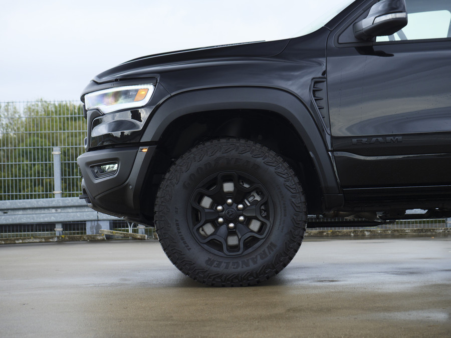 Dodge Ram Pick-Up | RHO | 3.0L Twin-Turbo I6 | 4x4 | Crew Cab | Black Edition