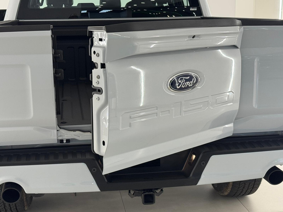 Ford F-150 5.0 V8 Lariat black FX4 / B&O / Pano / HUD
