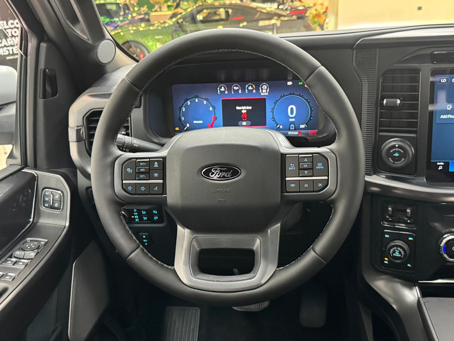 Ford F-150 5.0 V8 Lariat black FX4 / B&O / Pano / HUD