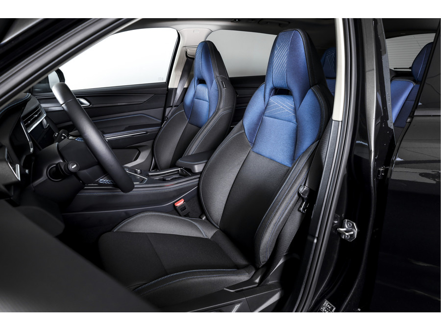 Lynk & Co 01 1.5 PHEV 261PK MY22