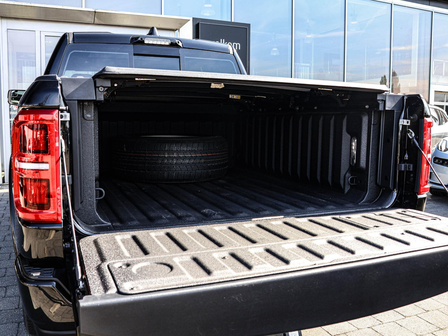 Dodge RAM 1500 540 PK HO Crew Cab Limited Night