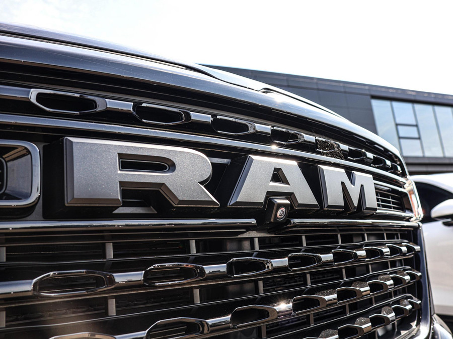 Dodge RAM 1500 540 PK HO Crew Cab Limited Night