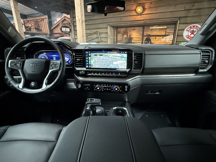 Chevrolet Silverado Z71 Trailboss widebody LPG, Bedcover in kleur, 360 graden camera