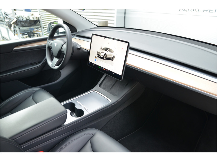 Tesla Model Y RWD 58 kWh