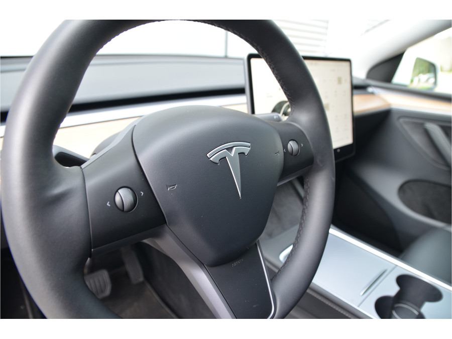 Tesla Model Y RWD 58 kWh