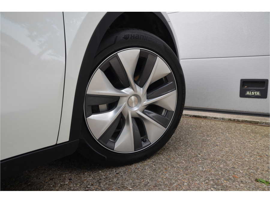 Tesla Model Y RWD 58 kWh