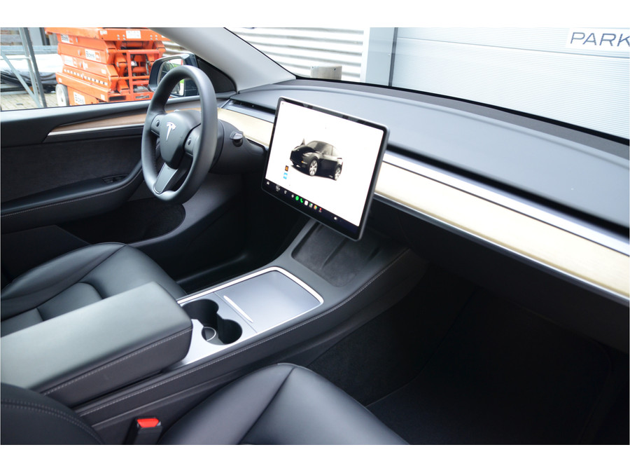 Tesla Model Y RWD 58 kWh