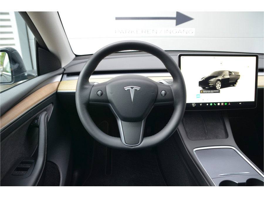 Tesla Model Y RWD 58 kWh
