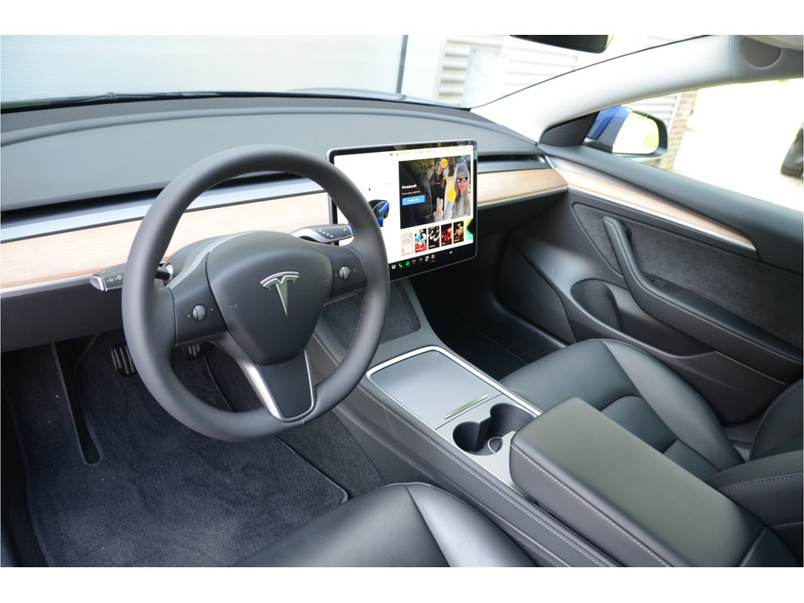 Tesla Model 3 Long Range AWD 75 kWh