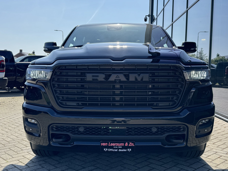 Dodge Ram 1500 Laramie Night Hurricane