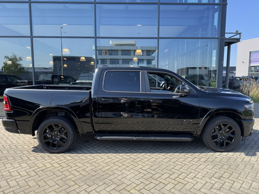 Dodge Ram 1500 Laramie Night Hurricane