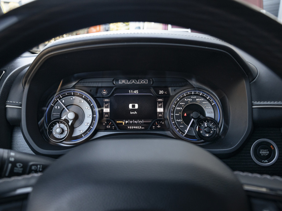 Dodge RAM 1500 Limited Night Edition | Stoelmassage | Dubbele LPG Installatie