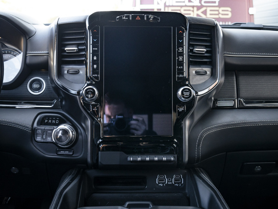 Dodge RAM 1500 Limited Night Edition | Stoelmassage | Dubbele LPG Installatie