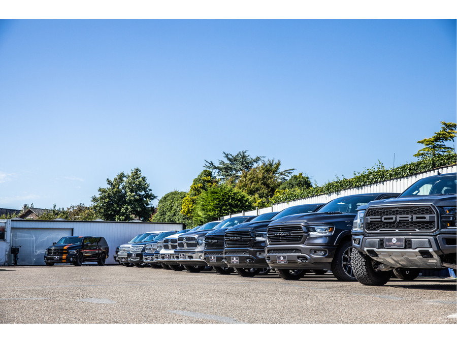 Dodge RAM 1500 Limited Night Edition | Stoelmassage | Dubbele LPG Installatie