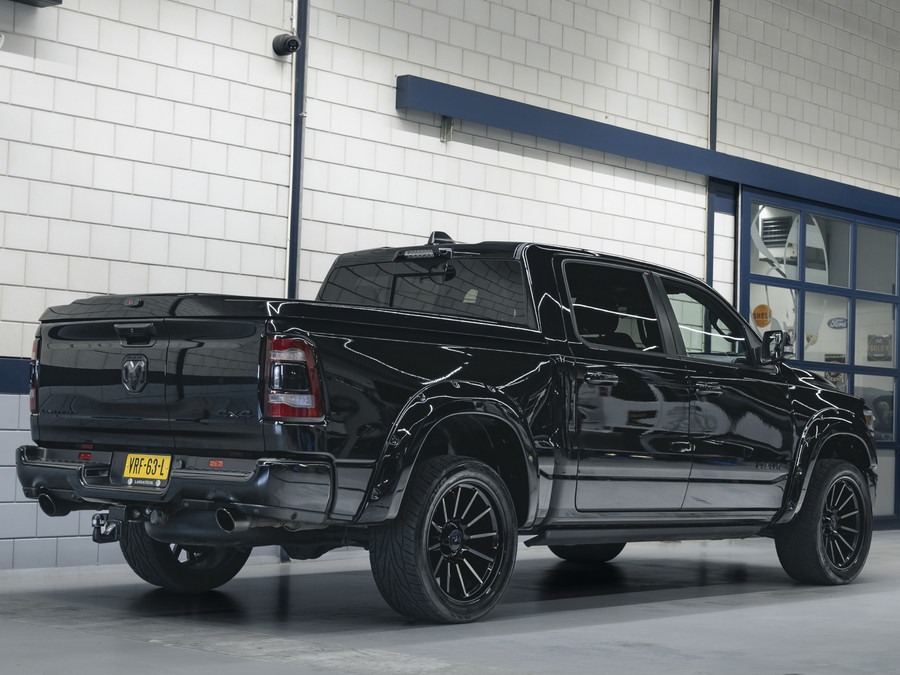 Dodge RAM 1500 Limited Night Edition | Stoelmassage | Dubbele LPG Installatie