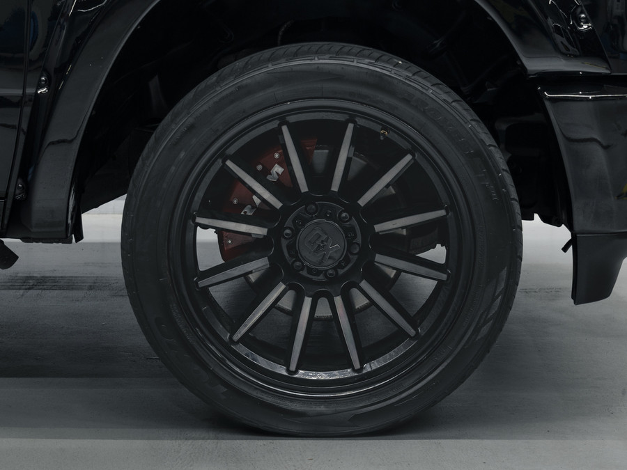 Dodge RAM 1500 Limited Night Edition | Stoelmassage | Dubbele LPG Installatie