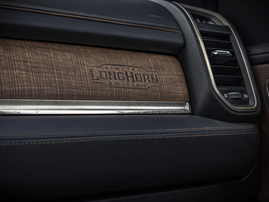 Dodge RAM 1500 LongHorn | Lucht | 360 | Pano