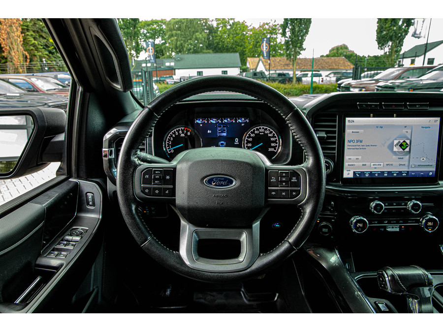 Ford F-150 XLT 5.0 v8