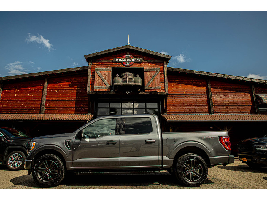 Ford F-150 XLT 5.0 v8