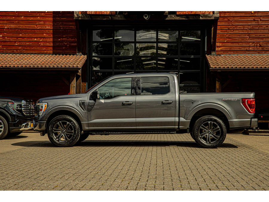 Ford F-150 XLT 5.0 v8