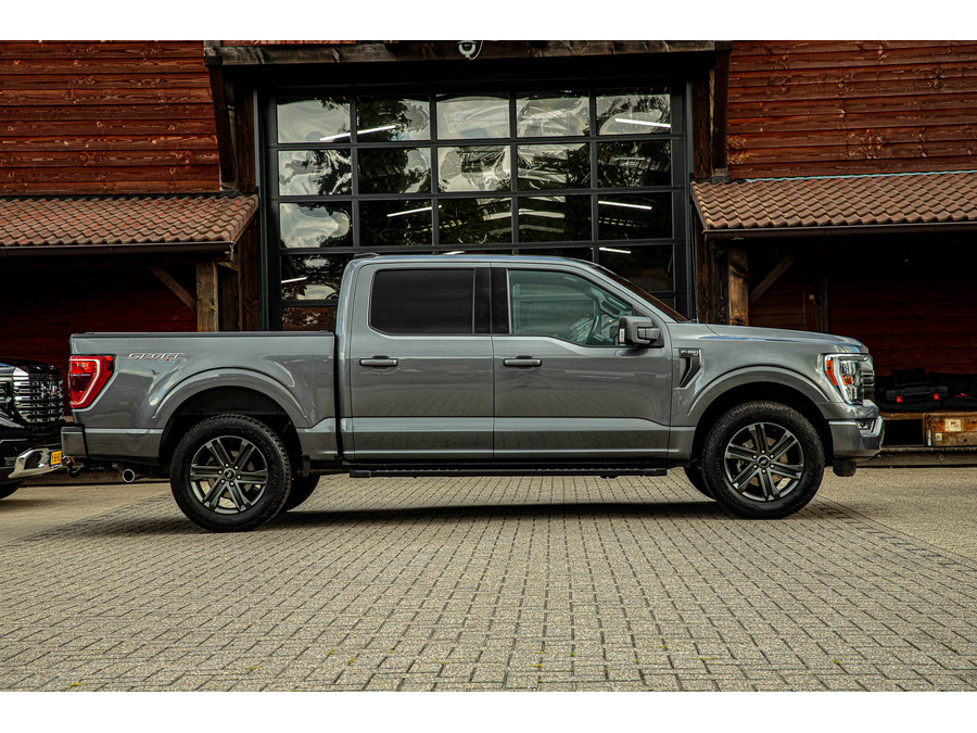 Ford F-150 XLT 5.0 v8