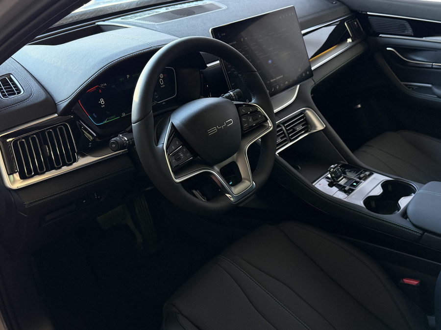 BYD SEAL U 217PK PHEV BOOST 18,3KW PANORAMA HEAD‑UP DISPLAY 360° CAMERA VERWARMDE STOELEN/STUUR STOELVENTILATIE