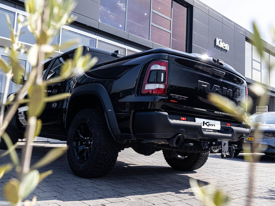 Dodge RAM 1500 6.2 V8 4x4 Crew Cab TRX
