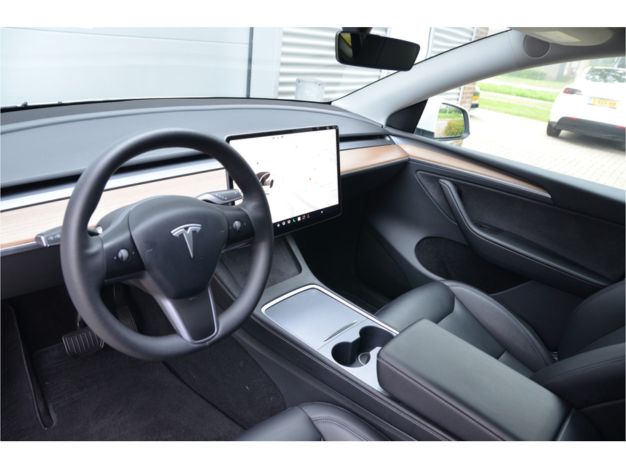 Tesla Model Y RWD 58 kWh